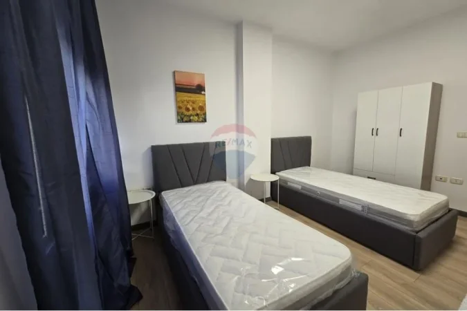 Tirane, shitet apartament 2+1 Kati 5, 82 m² 185.000 € (Rruga Robert Shvarc, Tiranë)
