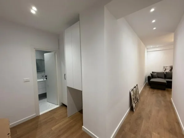 Tirane, shitet apartament 1+1 Kati 1, 53 m² 145.000 € (komuna parisit)