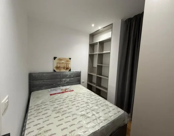 Tirane, shitet apartament 1+1 Kati 1, 53 m² 145.000 € (komuna parisit)