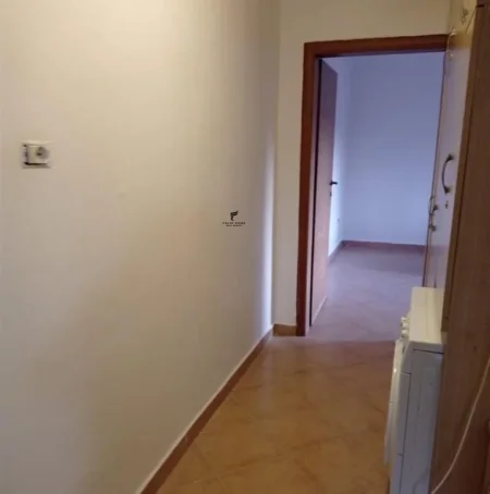 Tirane, shitet apartament 1+1 Kati 4, 53 m² 125.000 € (RRUGA E ELBASANIT)