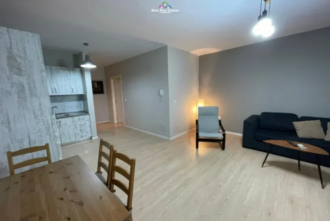 Tirane, jepet me qera apartament 1+1 Kati 2, 70 m² 600 € (Rruga Anastas Kullurioti)