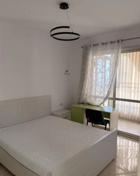 Tirane, jepet me qera apartament 2+1 Kati 7, 103 m² 600 € (YZBERISHT)