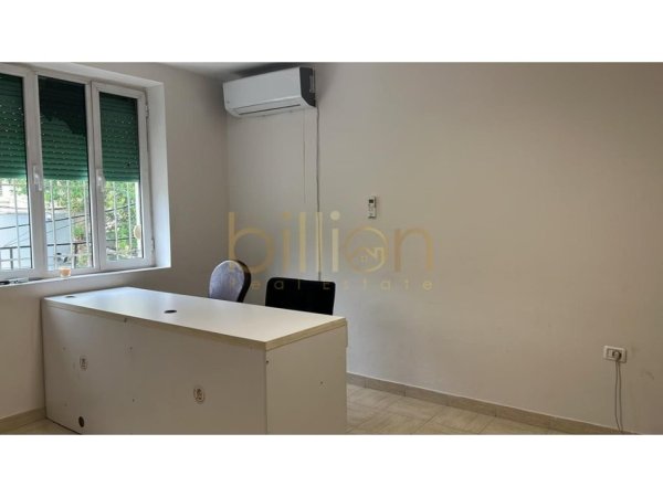 Tirane, jepet me qera , 65 m² 500 € (RRUGA E KAVAJES)