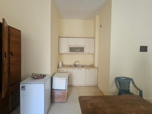 Durres, jepet me qera ambjent biznesi Kati 2, 72 m² 500 € 