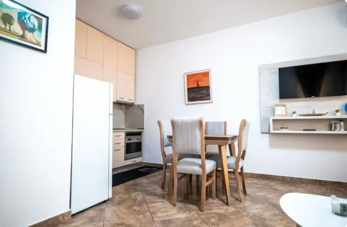 Tirane, jepet me qera apartament 2+1 Kati 2, 100 m² 600 € (Rruga Zallit)