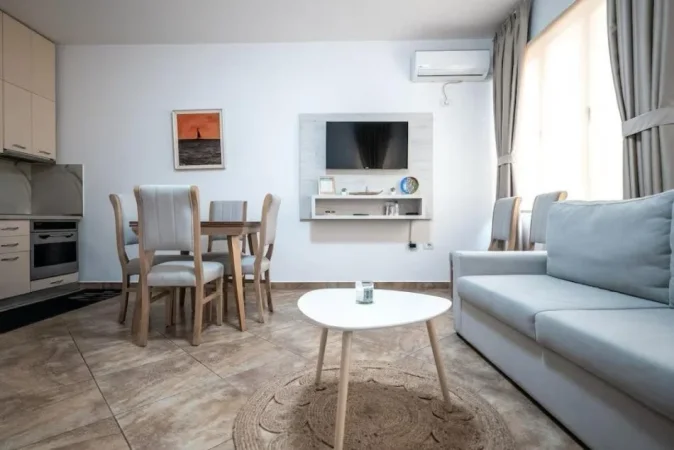 Tirane, jepet me qera apartament 2+1 Kati 2, 100 m² 600 € (Rruga Zallit)