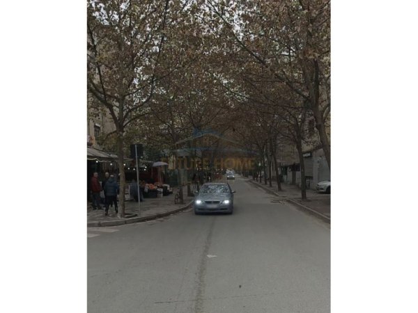 Tirane, shitet ambjent biznesi Kati 0, 73 m² 400.000 € (Rruga Ndre Mjeda)