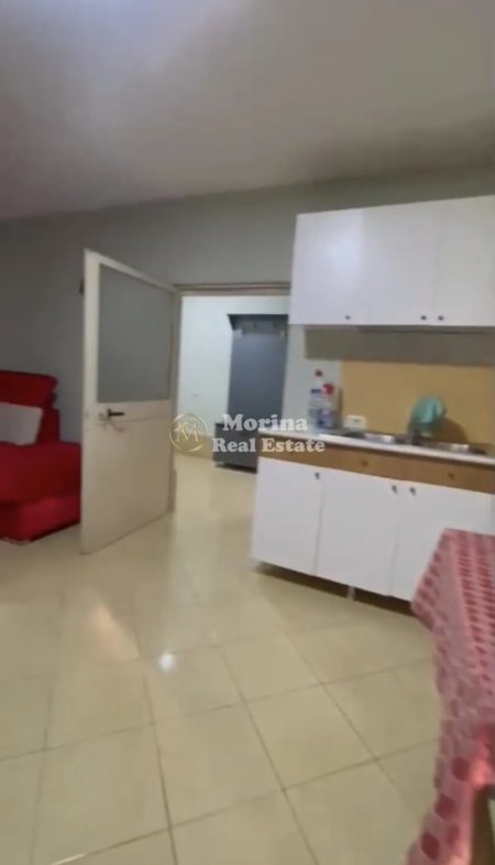 Tirane, jepet me qera Vile 1+1 Kati -1, 60 m² 400 € (Myslym Shyri)