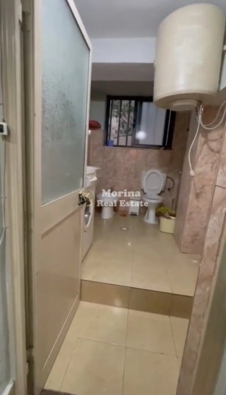 Tirane, jepet me qera Vile 1+1 Kati -1, 60 m² 400 € (Myslym Shyri)