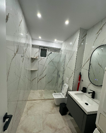 Tirane, jepet me qera apartament 1+1 Kati 1, 55 m² 700 € (zogu zi)