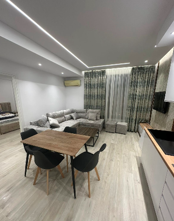 Tirane, jepet me qera apartament 1+1 Kati 1, 55 m² 700 € (zogu zi)