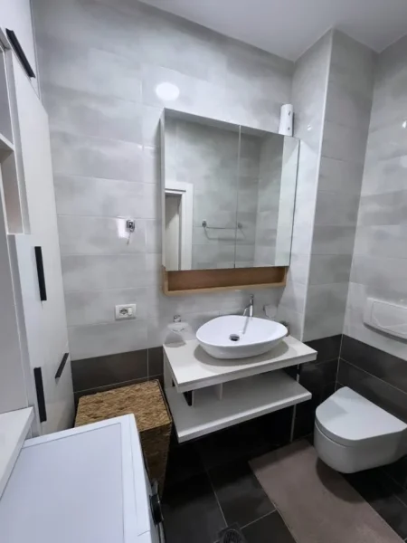 Tirane, shitet apartament 2+1 , 78 m² 210.000 € 