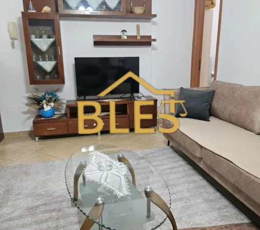 Tirane, jepet me qera apartament 2+1 Kati 8, 78 m² 450 € (Vasil Tromara)