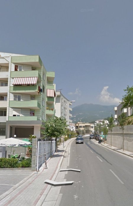 Fresku- Okazion Shitet 2+1 me Verande Kati 7, 175 m² Vetem 140.000 Euro (Rruga e Dajtit)