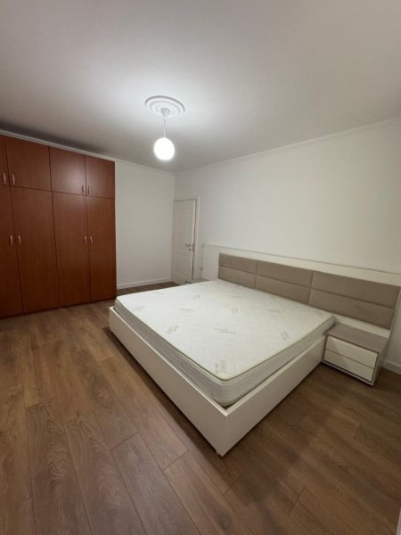 Tirane, shitet apartament 2+1 Kati 2, 73 m² 135.000 € (Oxhaku)