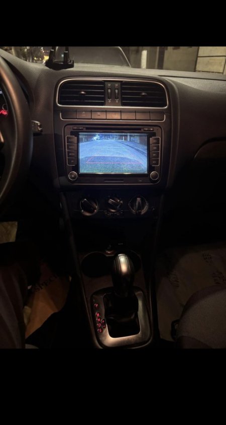 Kavaje, shes makine Vw polo Nafte, e kuqe automatik Kondicioner 175.000 km 6.500 €