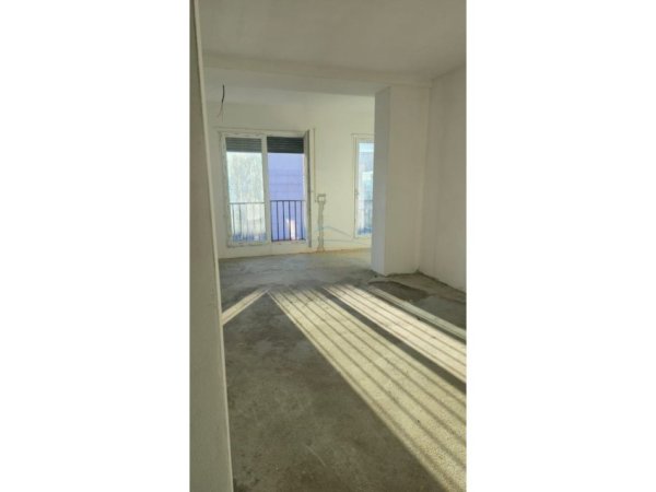 Tirane, shitet apartament+verande | Penthouse 2+1+Aneks+Ballkon Kati 7, 97 m² 278.100 € (Ali Dem)