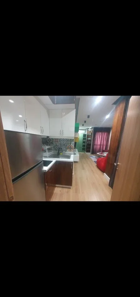 Tirane, jepet me qera garsonier 1+1 Kati 5, 42 m² 350 € 