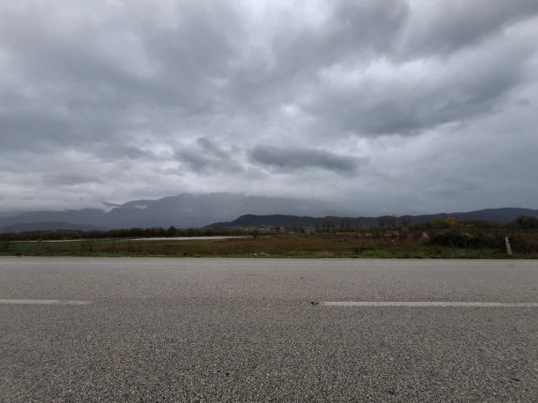 Gjirokaster, shitet toke bujqesore , 5.570 m² 30.000 € (Mashkullore)