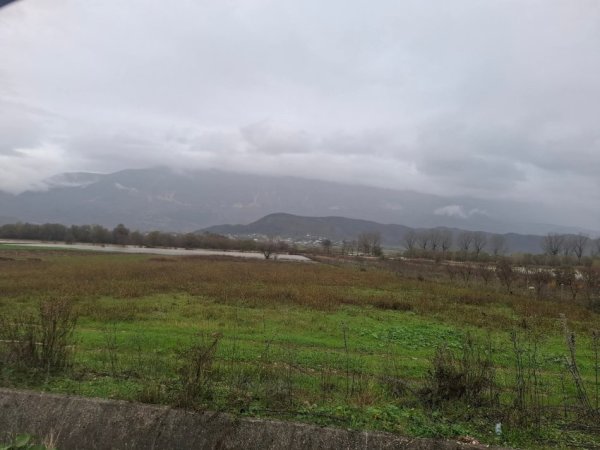 Gjirokaster, shitet toke bujqesore , 5.570 m² 30.000 € (Mashkullore)