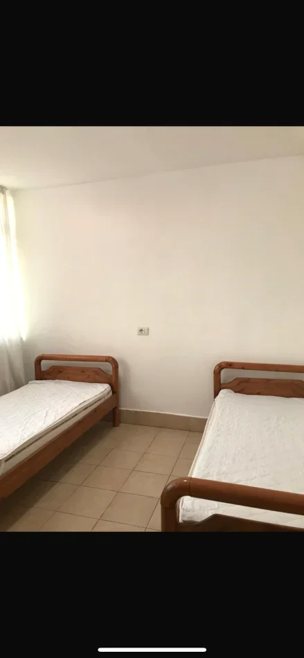 Tirane, jepet me qera nga Pronari, pa-komision apartament 2+1+Aneks+Ballkon Kati 5, 65 m² 125 € (Don bosko)
