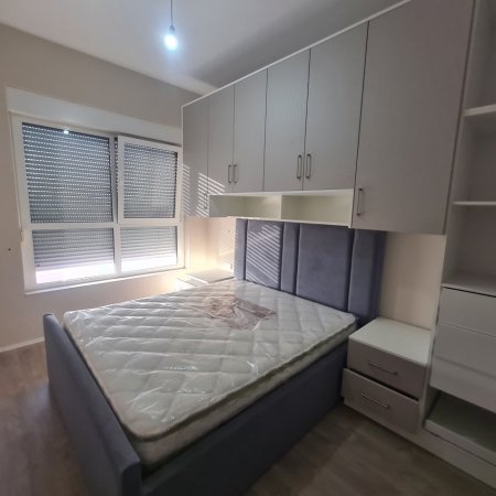 Kompleksi Mangalem, jap  2+1 te mobiluar, 50000 Leke/muaji(i panegociueshem)