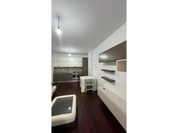 Tirane, shitet apartament 1+1+Ballkon Kati 1, 68 m² 110.000 € (FRESK)