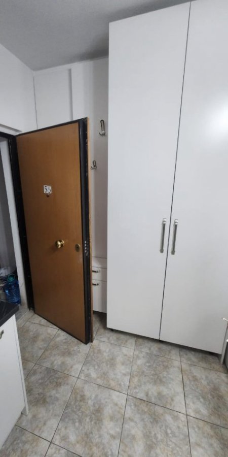 Tirane, jepet me qera apartament 1+1+Ballkon Kati 6, 65 m² 660 € (Pranë Lulishtes,Komuna Parisit ,Tiranë)