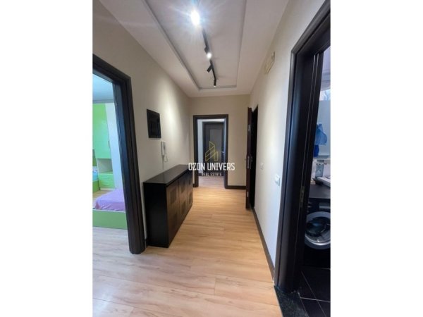 Tirane, shitet apartament 2+1+Ballkon Kati 5, 104 m² 157.000 € (Astir, Rruga Stefan Shundi)