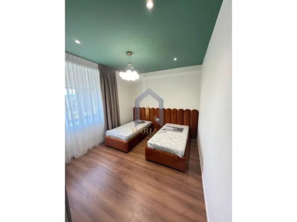 Tirane, jap me qera apartament 3+1+Ballkon Kati 2, 125 m² 1.200 € (Farke LAKE LAND RESIDENCE)