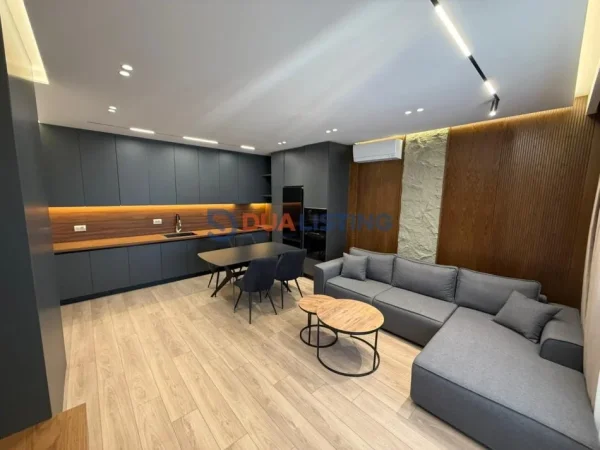 Tirane, jap me qera apartament 1+1 Kati 10, 76 m² 1.000 € (Zogu Zi)