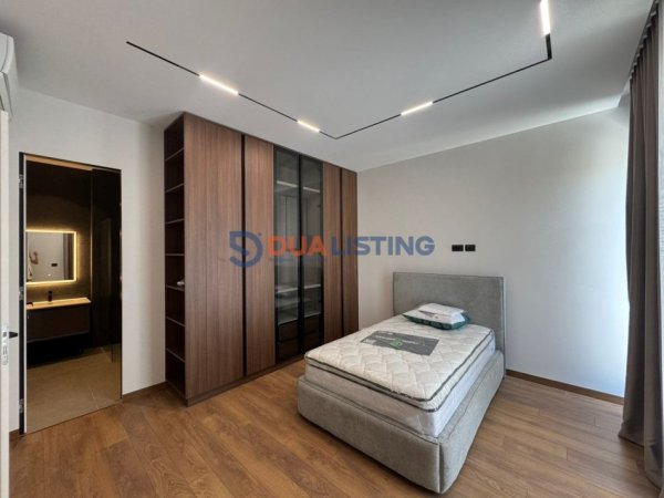 Tirane, jepet me qera Vile 4+1+Ballkon , 425 m² 5.000 € (Liqeni i Thate)