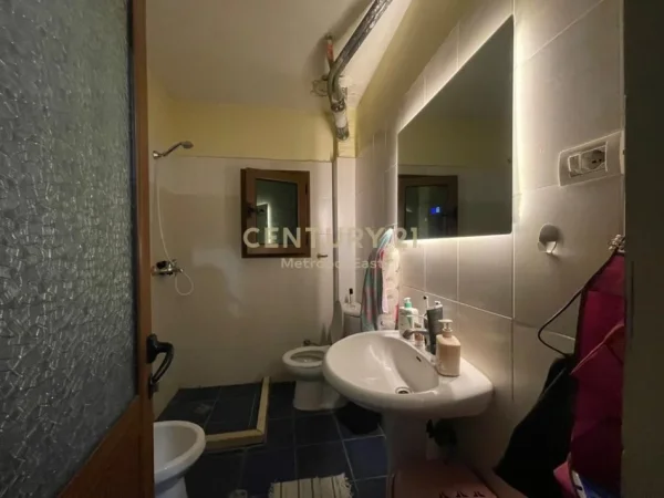 Tirane, shitet apartament Kati 2, 59 m² 115.000 € (Irfan Tomini)