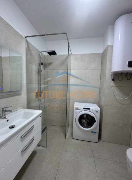 Tirane, jepet me qera apartament 1+1+Ballkon Kati 3, 67 m² 1.200 € (Lake View Residence.)