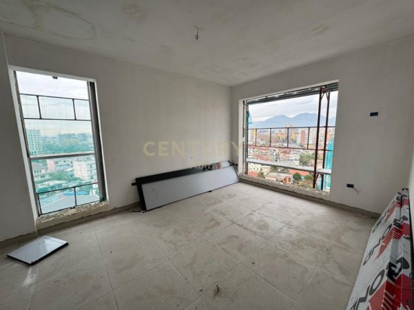 Tirane, shitet apartament 1+1 Kati 7, 57 m² 120.000 € (21 Dhjetori)