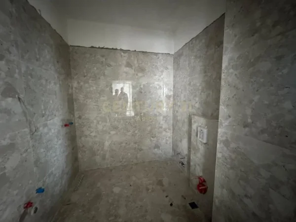 Tirane, shitet apartament 1+1 Kati 7, 57 m² 120.000 € (21 Dhjetori)