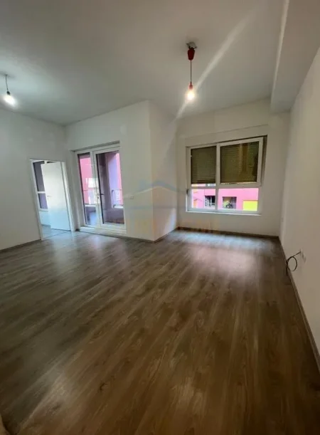 Tirane, shitet apartament 1+1 Kati 6, 70 m² 115.000 € (Kompleksi Mangalem)
