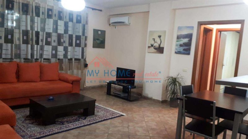 Tirane, jepet me qera apartament 1+1+Ballkon Kati 9, 75 m² 700 € (Rruga Sami Frasheri)