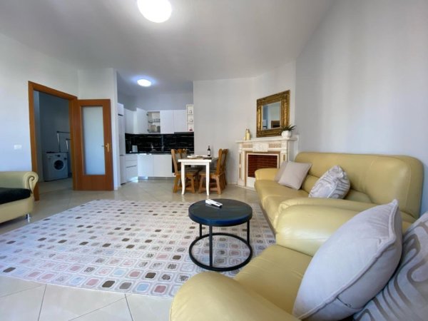 Tirane, jepet me qera apartament 1+1 Kati 6, 60 m² 450 € (Don Bosko)