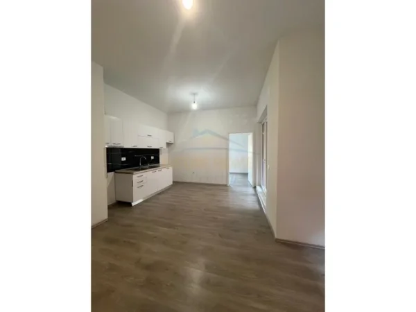 Tirane, shitet apartament 1+1+Ballkon Kati 6, 70 m² 110.000 € (ALI DEMI)