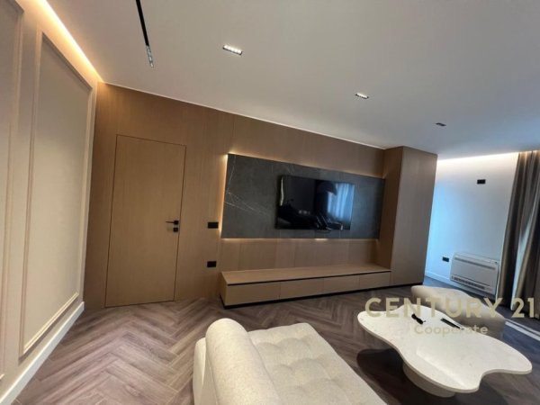 Tirane, shitet apartament 2+1 Kati 9, 103 m² 288.000 € (Fakulteti Ekonomik)