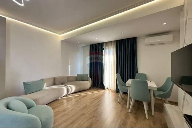 Tirane, shitet apartament 1+1 , 69 m² 155.000 € (Farmacia 10)