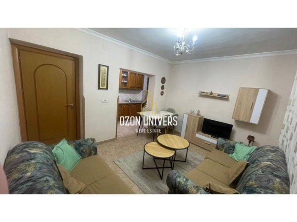 Tirane, jepet me qera apartament 1+1+Ballkon Kati 2, 55 m² 500 € (Myslym Shyri)