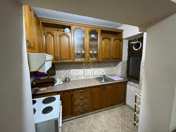 Tirane, jepet me qera apartament 1+1+Ballkon Kati 2, 55 m² 500 € (Myslym Shyri)