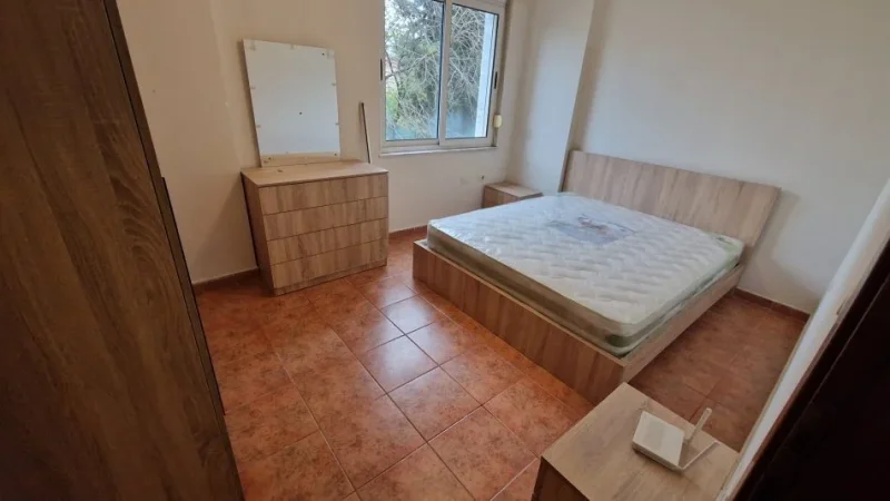 Tirane, jepet me qera apartament 1+1+Ballkon , 65 m² 450 € (Mbrapa Ambasadës Gjermane)