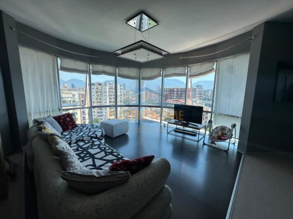 Tirane, jepet me qera apartament 2+1 Kati 7, 126 m² 830 € (Kompleksi Kika 1, Komuna e Parisit,)