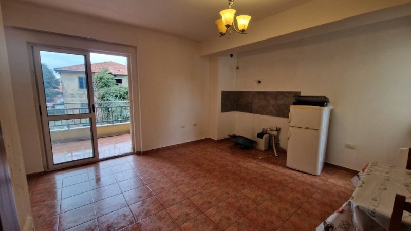 Tirane, jepet me qera apartament 1+1+Ballkon , 65 m² 450 € (Mbrapa Ambasadës Gjermane)