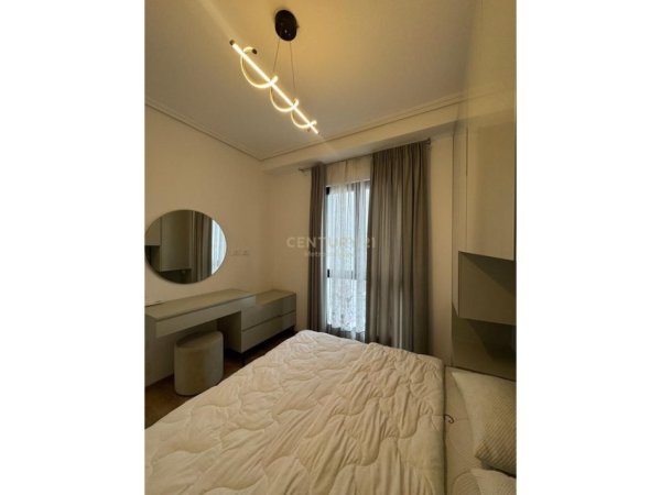 Tirane, shitet apartament 1+1 Kati 1, 155.000 € 