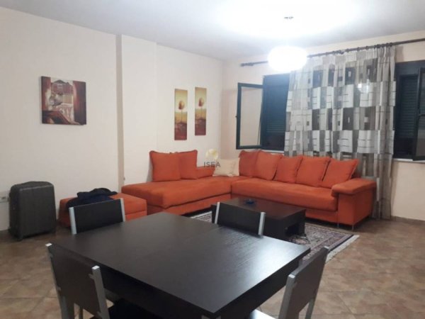 Tirane, jepet me qera apartament 1+1+Ballkon Kati 9, 70 m² 630 € (Sheshi Willson)