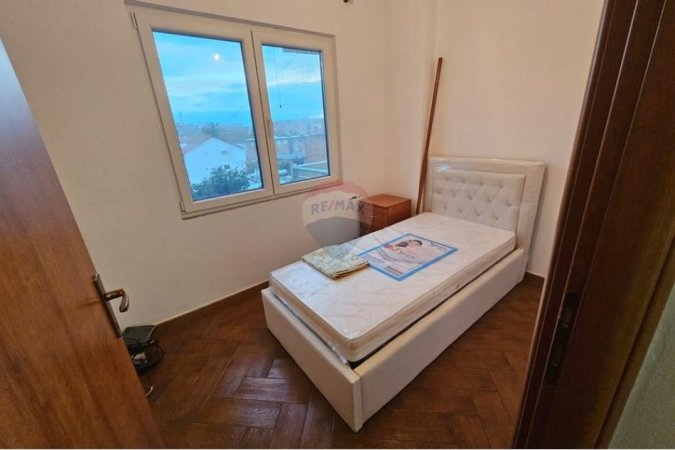 Tirane, jepet me qera apartament 3+1 , 125 m² 700 € (Rruga Dritan Hoxha)